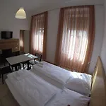 Aton 3* גראץ