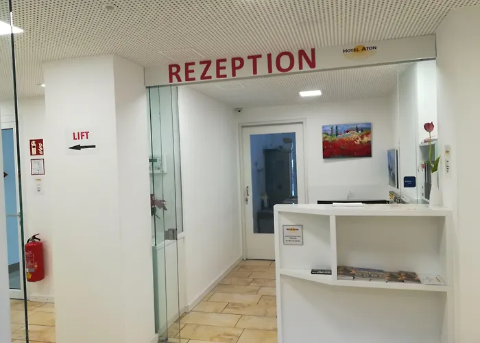 Готель Aton 3*