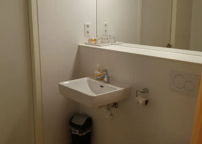 Готель Aton Грац